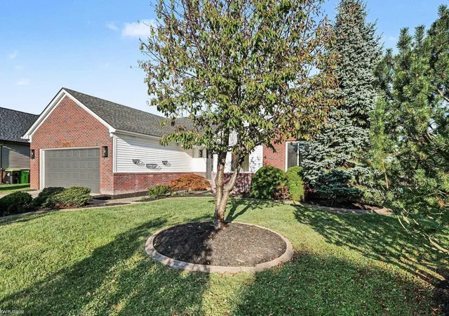 Photo 3 of Single family home for sale at 56274 Robin Ct, Macomb, MI 48042 | MLS# 58050223394 | Listing updated on 2026-10-14