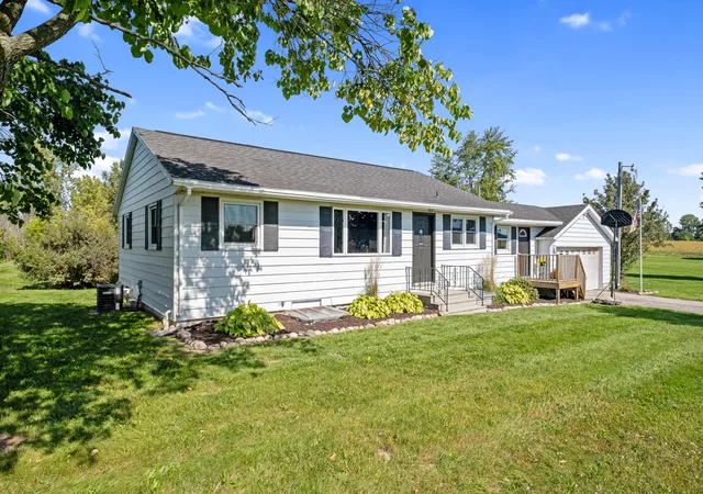 Photo 2 of Single family home for sale at 3231 Garfield St, Coopersville, MI 49404 | MLS# 65026051983 | Listing updated on 2026-10-20