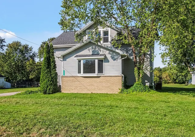 Photo 2 of Single family home for sale at 871 64th Avenue, Zeeland, MI 49464 | MLS# 65026051996 | Listing updated on 2026-10-20