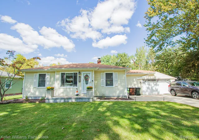 Photo 1 of Sale Pending at 7685 Metz Dr, Shelby Township, MI 48316 | MLS# 20261079051 | Listing updated on 2026-10-11