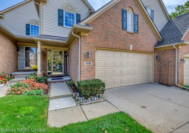 Photo 2 of Condo for sale at 8190 Springdale Dr, White Lake, MI 48386 | MLS# 20261079053 | Listing updated on 2026-10-18
