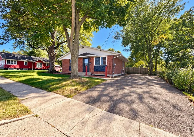 Photo 1 of Single family home for sale at 64 Margaret St, Battle Creek, MI 49014 | MLS# 64026051999 | Listing updated on 2026-10-10