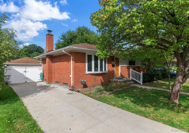 Photo 3 of Single family home for sale at 9971 Merriman Rd, Livonia, MI 48150 | MLS# 20261079061 | Listing updated on 2026-10-19