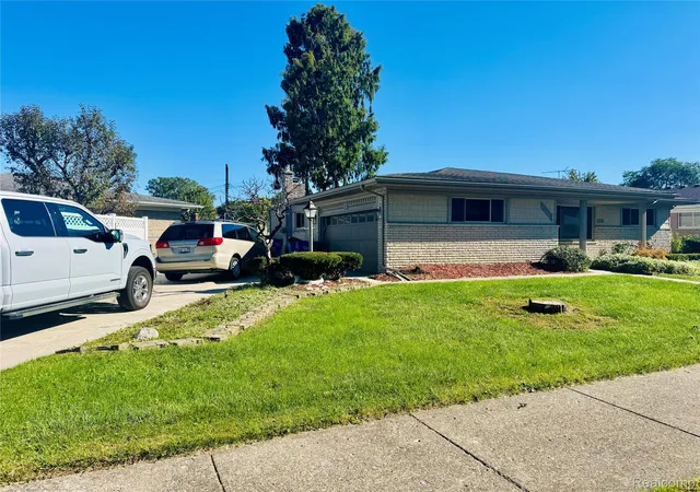 Photo 2 of Single family home for sale at 29352 Bon Mar Dr, Warren, MI 48088 | MLS# 20261079063 | Listing updated on 2026-10-07