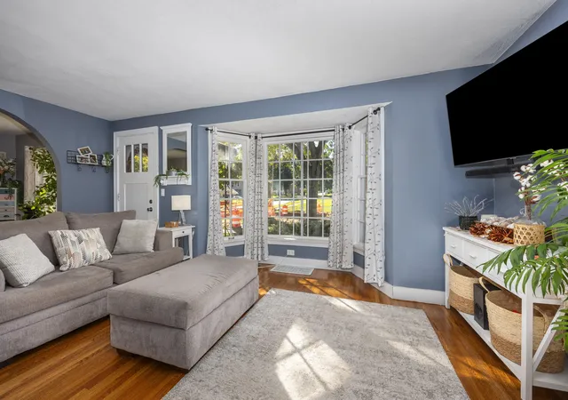 Photo 3 of Single family home for sale at 500 W Grove St, Greenville, MI 48838 | MLS# 65026052001 | Listing updated on 2026-10-21