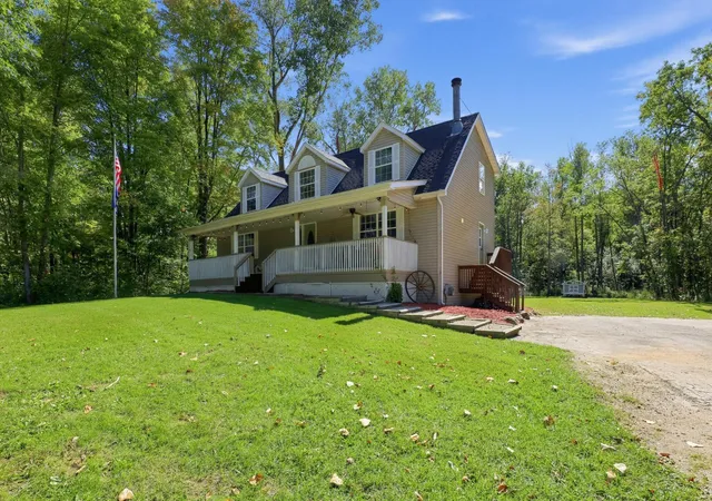 Photo 2 of Single family home for sale at 45101 Dunn Rd, Belleville, MI 48111 | MLS# 81026052007 | Listing updated on 2026-10-07