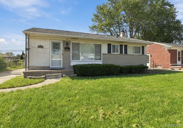 Photo 2 of Single family home for sale at 25317 Wagner Ave, Warren, MI 48089 | MLS# 20261079090 | Listing updated on 2026-10-10
