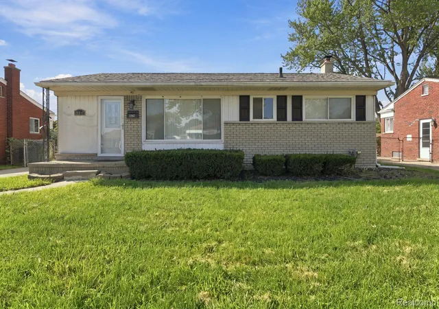Photo 3 of Single family home for sale at 25317 Wagner Ave, Warren, MI 48089 | MLS# 20261079090 | Listing updated on 2026-10-10