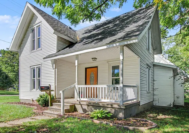 Photo 1 of Single family home for sale at 324 S Fair St, Otsego, MI 49078 | MLS# 66026052022 | Listing updated on 2026-10-14