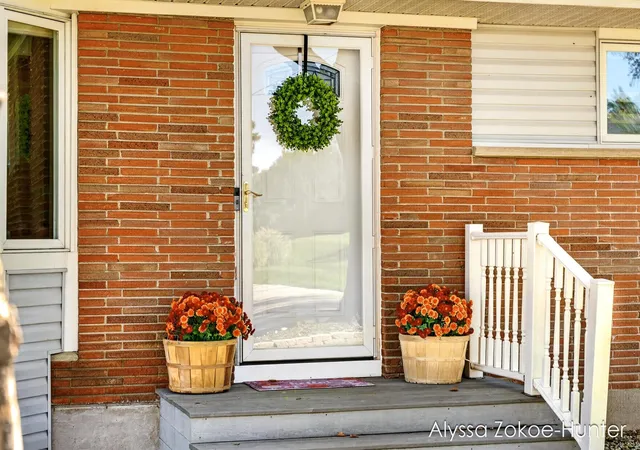 Photo 3 of Single family home for sale at 1938 Moerland Ct Nw, Grand Rapids, MI 49504 | MLS# 65026052021 | Listing updated on 2026-10-15