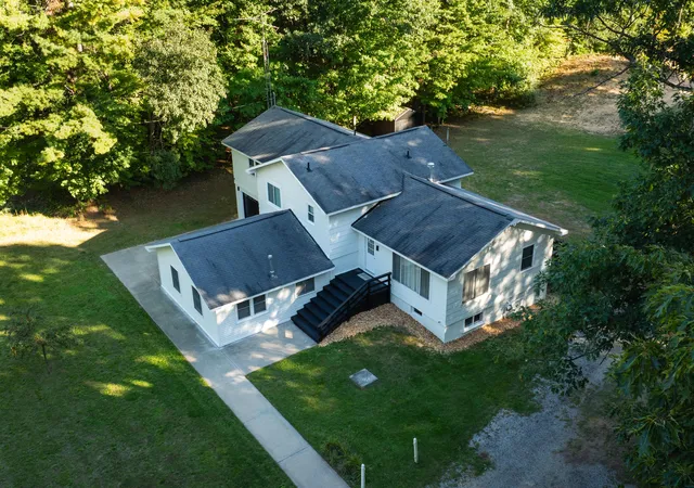 Photo 1 of Single family home for sale at 1859 W Hansen Rd, Scottville, MI 49454 | MLS# 65026052024 | Listing updated on 2026-10-09