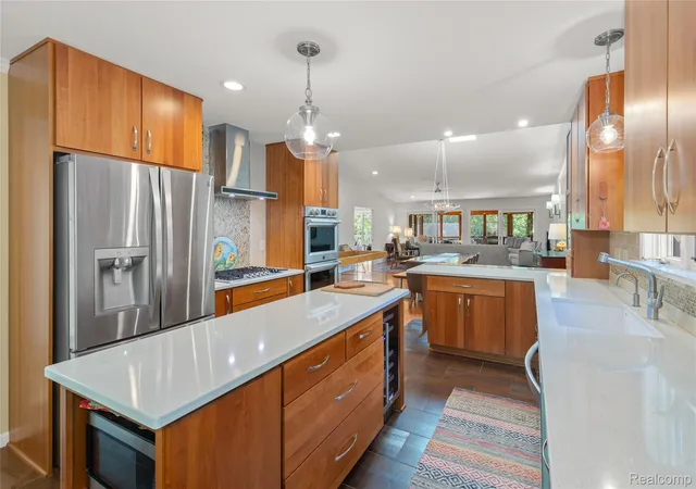 Photo 1 of Condo for sale at 3709 Wabeek Lake Dr W, Bloomfield Hills, MI 48302 | MLS# 20261079116 | Listing updated on 2026-10-11