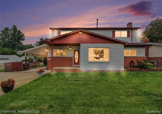 Photo 2 of Single family home for sale at 14676 Berwick St, Livonia, MI 48154 | MLS# 20261079117 | Listing updated on 2026-10-04