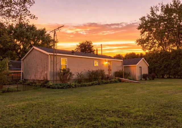 Photo 1 of Single family home for sale at 69430 56th Avenue, Hartford, MI 49057 | MLS# 69026052035 | Listing updated on 2026-10-04