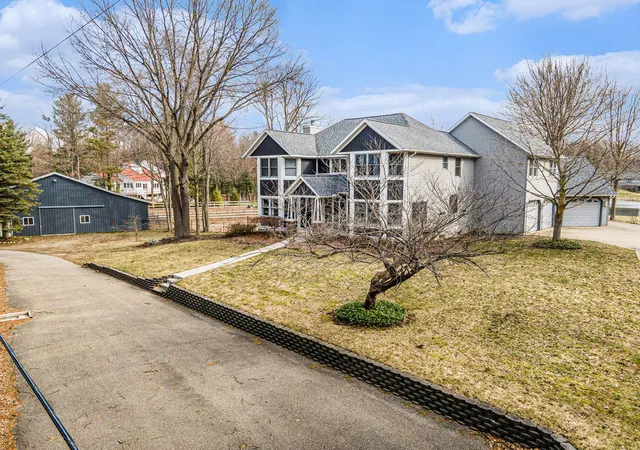 Photo 3 of Single family home for sale at 6340 Butternut Dr, West Olive, MI 49460 | MLS# 71026052037 | Listing updated on 2026-10-20
