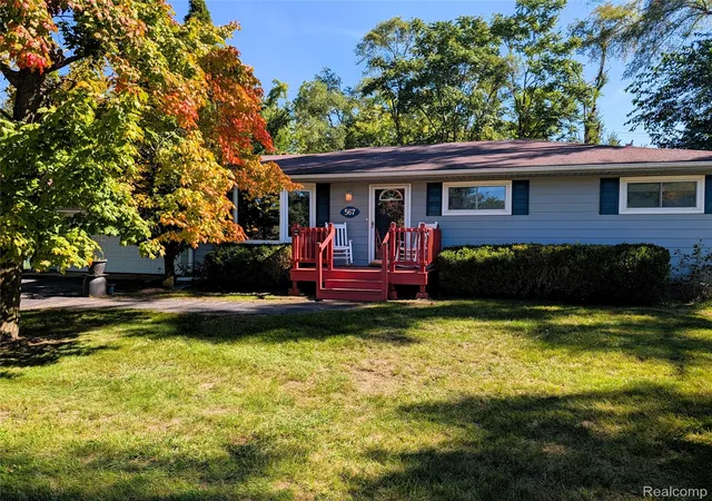 Photo 1 of Single family home for sale at 567 Pine Tree Rd, Lake Orion, MI 48362 | MLS# 20261079124 | Listing updated on 2026-10-21