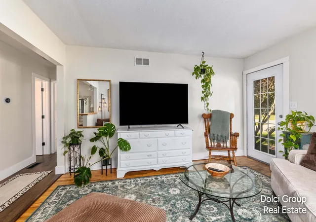 Photo 2 of Single family home for sale at 58 Scotts Dr, Holland, MI 49424 | MLS# 65026052048 | Listing updated on 2026-10-13