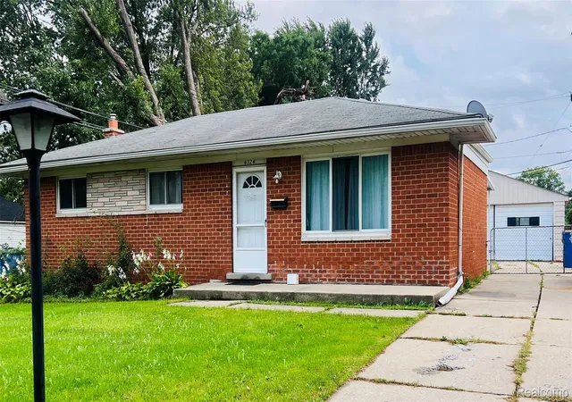 Photo 2 of Single family home for sale at 4224 Garrick Ave, Warren, MI 48091 | MLS# 20261079172 | Listing updated on 2026-10-11