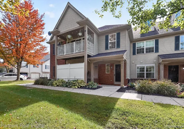 Listing Photo 4 - Condo for sale in building located at 4051 Hampton Ridge Blvd, Howell, MI 48843