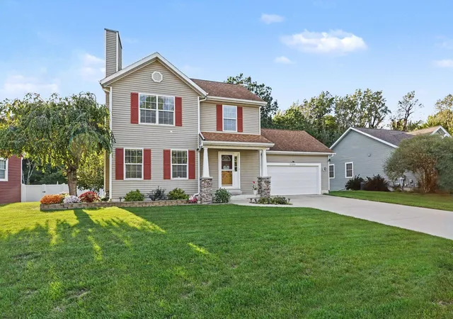 Single family home for sale at 10300 Creekview Rd, Bridgman, MI 49106 | MLS# 69026052093