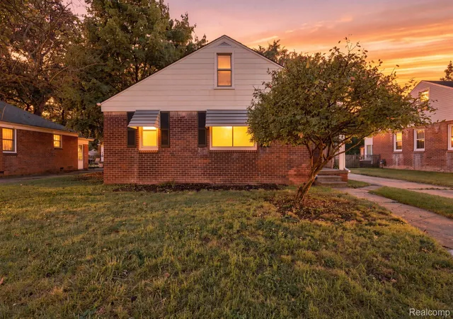 Photo 1 of Single family home for sale at 16543 Five Points St, Redford, MI 48240 | MLS# 20261079215 | Listing updated on 2026-10-10