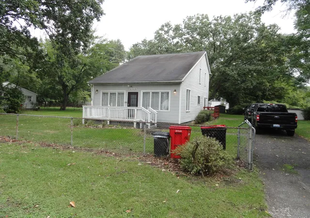 Photo 1 of Single family home for sale at 21318 Poinciana St, Southfield, MI 48033 | MLS# 81026052112 | Listing updated on 2026-10-08