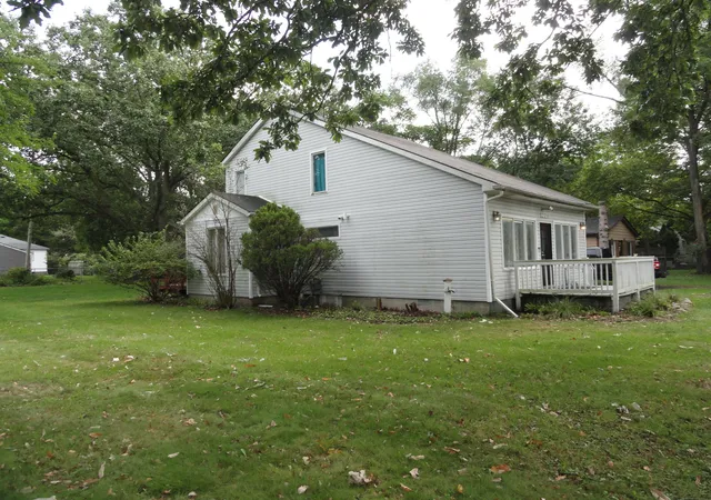 Photo 3 of Single family home for sale at 21318 Poinciana St, Southfield, MI 48033 | MLS# 81026052112 | Listing updated on 2026-10-08