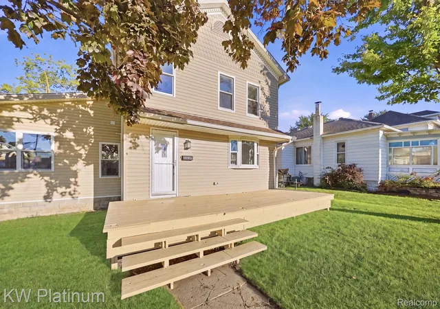 Photo 3 of Single family home for sale at 1309 Saint Clair Blvd, Algonac, MI 48001 | MLS# 20261079257 | Listing updated on 2026-10-19