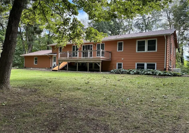 Photo 4 of Single family home for sale at 9511 E Mill Ave, Galesburg, MI 49053 | MLS# 65026052136 | Listing updated on 2026-10-21