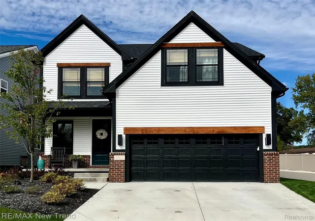 Photo 1 of Single family home for sale at 185 Summit View Ct, Milford, MI 48381 | MLS# 20261079276 | Listing updated on 2026-10-19