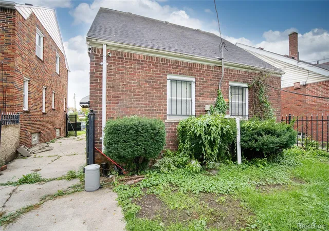 Photo 18 of Single family home for sale at 13644 Castleton St, Detroit, MI 48227 | MLS# 20261079282 | Listing updated on 2026-10-08
