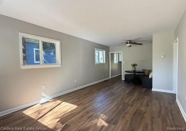Photo 3 of Single family home for sale at 648 W Clinton St, Howell, MI 48843 | MLS# 20261079286 | Listing updated on 2026-10-05