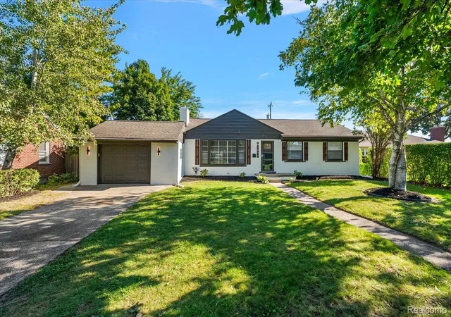 Photo 1 of Single family home for sale at 3830 Ravena Ave, Royal Oak, MI 48073 | MLS# 20261079293 | Listing updated on 2026-10-10