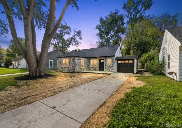 Photo 1 of Single family home for sale at 10711 Troy St, Oak Park, MI 48237 | MLS# 20261079300 | Listing updated on 2026-10-14