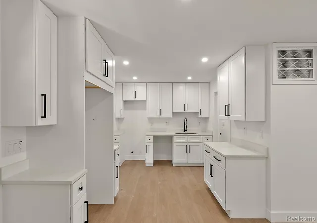 Photo 3 of Single family home for sale at 10711 Troy St, Oak Park, MI 48237 | MLS# 20261079300 | Listing updated on 2026-10-14