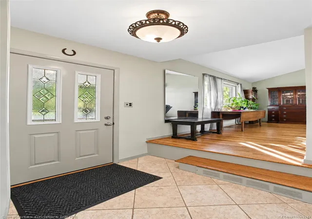 Photo 3 of Single family home for sale at 24187 S Duncan Cir, Farmington Hills, MI 48336 | MLS# 20261079323 | Listing updated on 2026-10-10