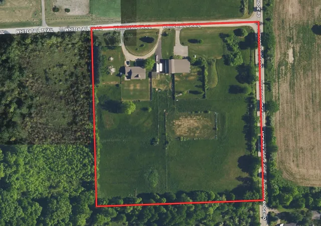 Photo 2 of Single family home for sale at 3605 White Tail Trl, Holly, MI 48442 | MLS# 81026052159 | Listing updated on 2026-10-21