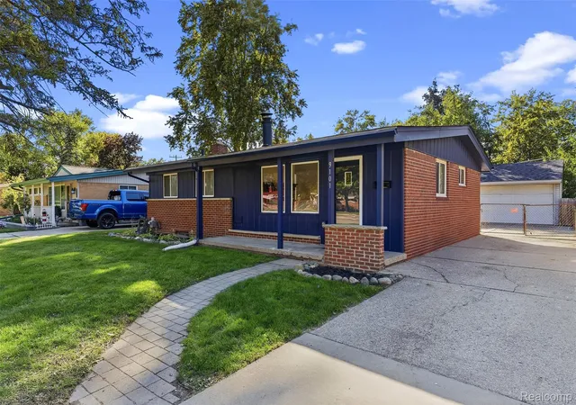 Photo 4 of Single family home for sale at 9101 Merriman Rd, Livonia, MI 48150 | MLS# 20261079365 | Listing updated on 2026-10-10