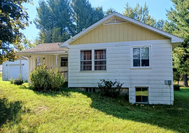 Photo 2 of Single family home for sale at 617 W Sugar Grv Rd, Victory Township Mason, MI 49454 | MLS# 67026052193 | Listing updated on 2026-10-12