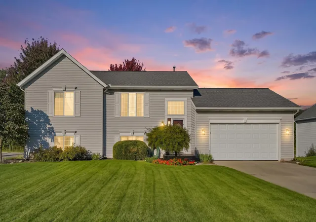 Photo 1 of Single family home for sale at 7407 Katie Ln, Hudsonville, MI 49426 | MLS# 65026052203 | Listing updated on 2026-10-18