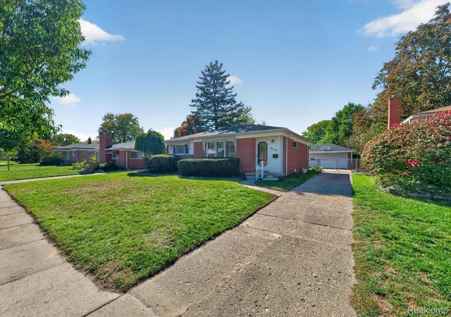 Photo 2 of Single family home for sale at 14147 Arcola St, Livonia, MI 48154 | MLS# 20261079367 | Listing updated on 2026-10-11