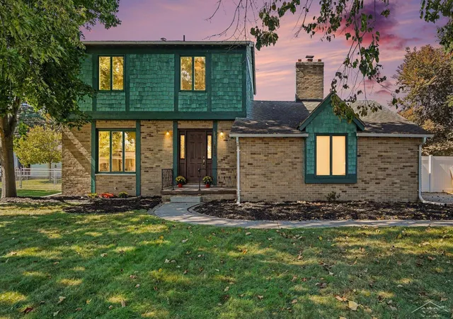Photo 1 of Sale Pending at 4464 W Park Dr, Bay City, MI 48706 | MLS# 61050223507 | Listing updated on 2026-10-08