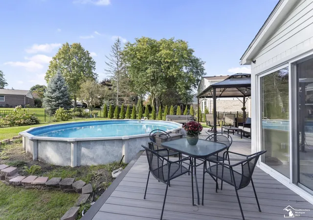 Photo 3 of Single family home for sale at 11265 Bellwood Dr, Plymouth, MI 48170 | MLS# 57050223508 | Listing updated on 2026-10-18