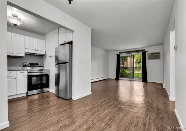 Photo 1 of Condo for sale at 4909 N Crooks Rd #D-1, Royal Oak, MI 48073 | MLS# 20261079399 | Listing updated on 2026-10-12