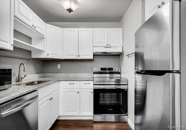 Photo 2 of Condo for sale at 4909 N Crooks Rd #D-1, Royal Oak, MI 48073 | MLS# 20261079399 | Listing updated on 2026-10-12