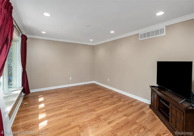 Photo 2 of Single family home for sale at 16036 Birwood Ave, Beverly Hills, MI 48025 | MLS# 20261079410 | Listing updated on 2026-10-13