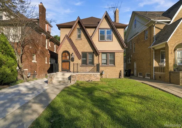 Photo 2 of Single family home for sale at 3230 Leslie St, Detroit, MI 48238 | MLS# 20261079438 | Listing updated on 2026-10-19
