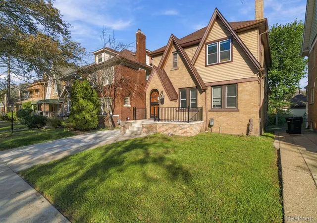 Photo 3 of Single family home for sale at 3230 Leslie St, Detroit, MI 48238 | MLS# 20261079438 | Listing updated on 2026-10-19