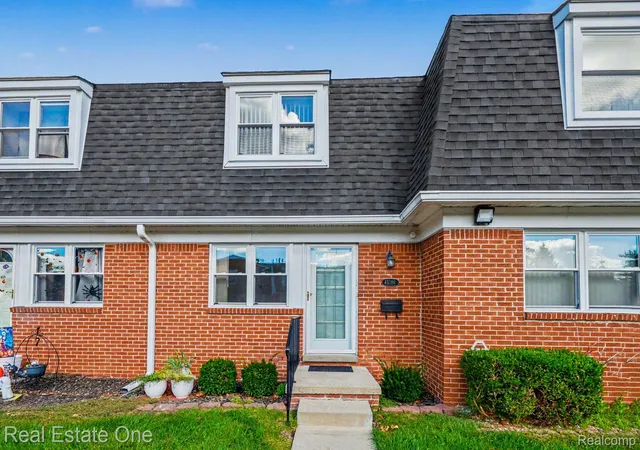 Condo for sale at 45186 Kensington St, Utica, MI 48317 | MLS# 20261079445