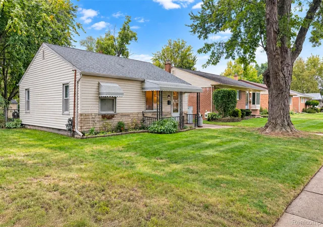 Photo 1 of Sale Pending at 5910 Harrison St, Garden City, MI 48135 | MLS# 20261079460 | Listing updated on 2026-10-08